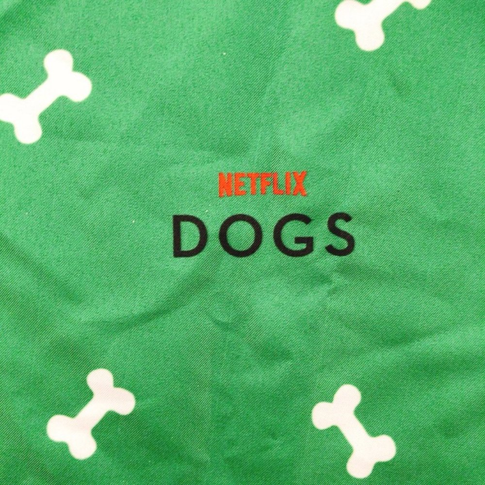NEW EXCLUSIVE RARE NETFLIX DOGS Documentary Bandana - Picture 5 of 5